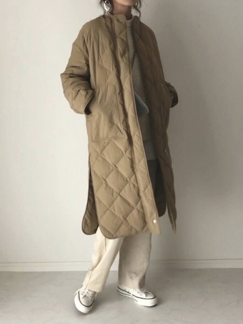 サイドスリット入りのキルティングダウンならもたつかない　出典：WEAR