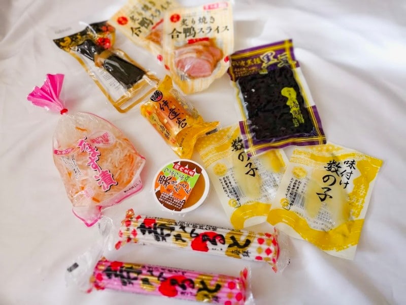 筆者が昨年購入したローソンストア100の100円おせち