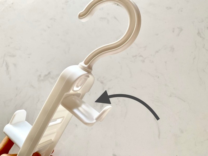 フック部分は曲線になっている