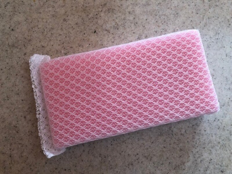 網目があるスポンジは、くっつかない