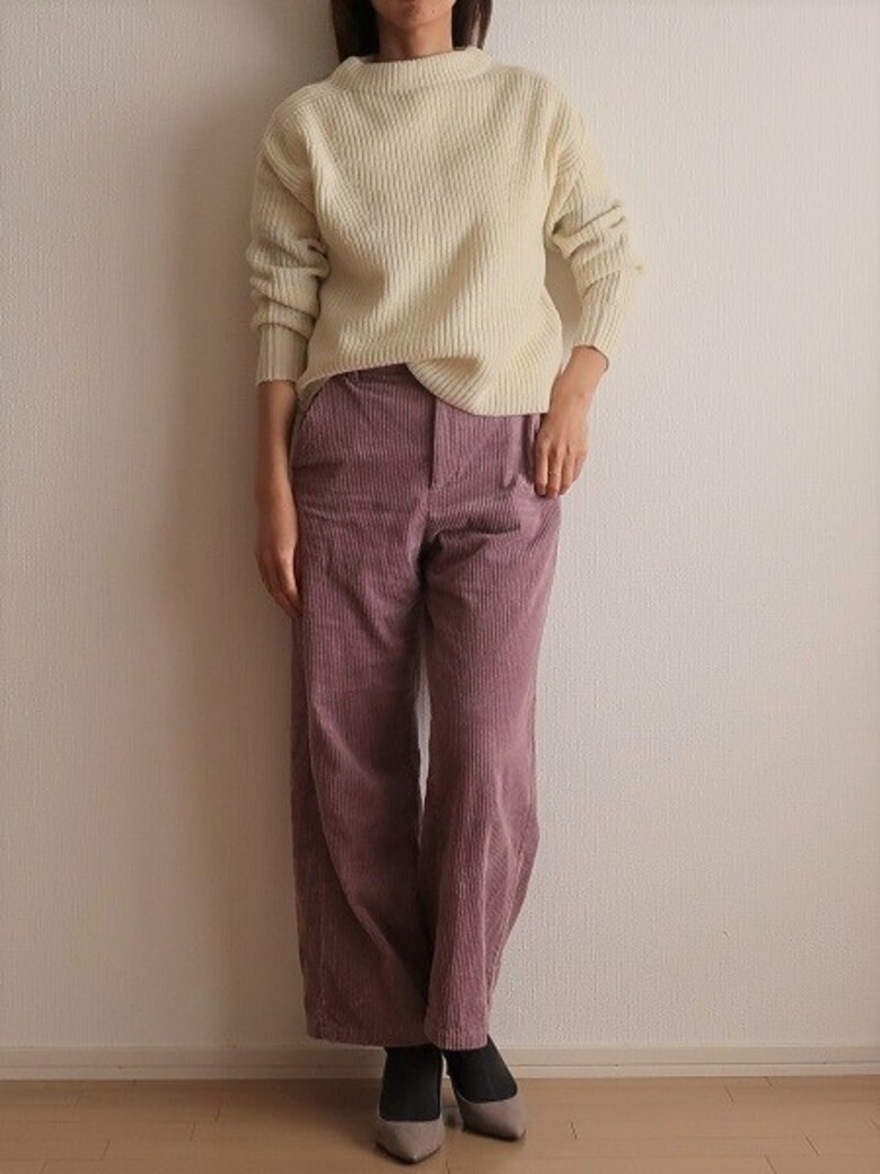 クリーム色のようなカラーなので、どんな色も優しく受け止めてくれます　