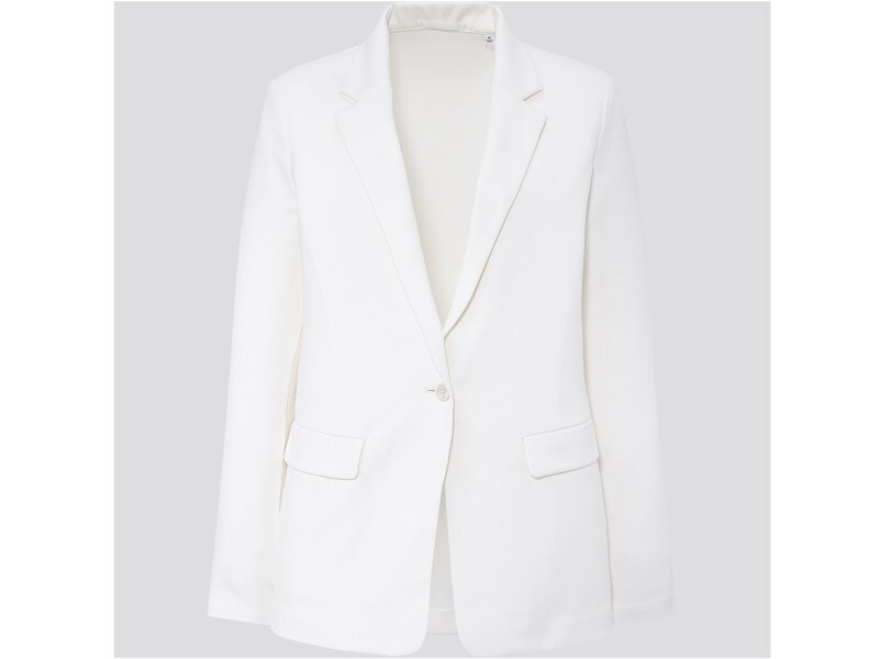 ユニクロ　ブラウス　2990円（税抜）