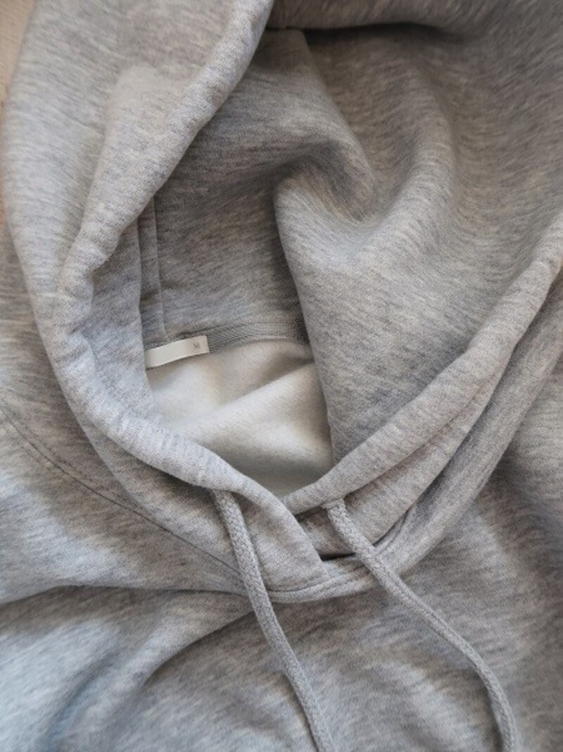 2枚仕立てになっているのが、フード部分の立ち上がりが格好いい理由