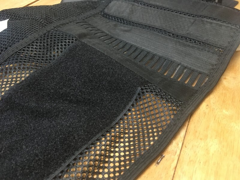 メッシュで通気性が良い