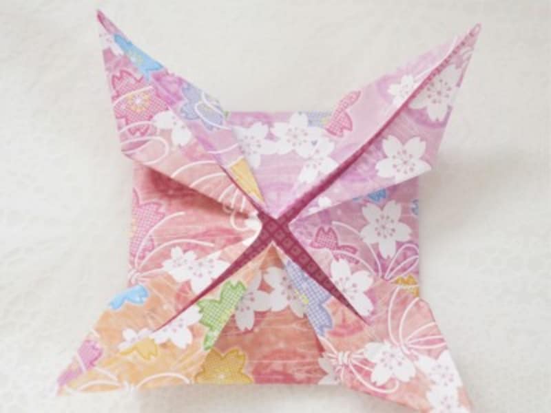 4ヶ所とも同じように折ります。