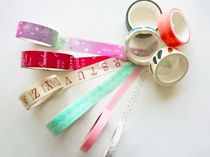 おしゃれな柄やかっこいい英語ロゴ入りもあるダイソ-マスキングテープ