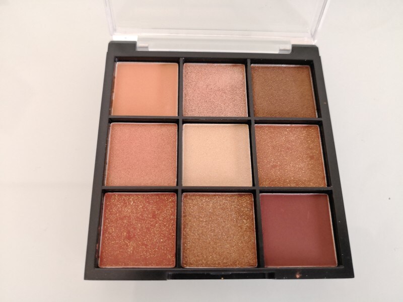 ダイソーコスメ アイシャドウ