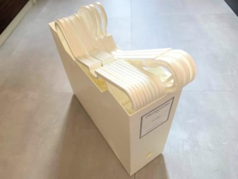 洗濯用ハンガーをファイルボックスにスッキリまとめて収納