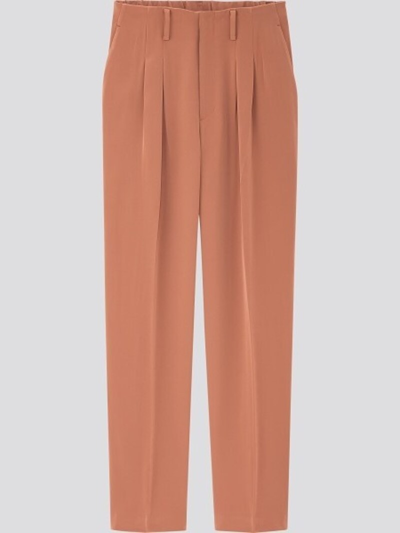 ユニクロ　ドレープリラックステーパードアンクルパンツ　2990円（税抜）