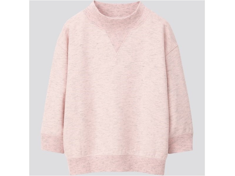 ユニクロ ハイネックスウェットシャツ 2990円(税抜)