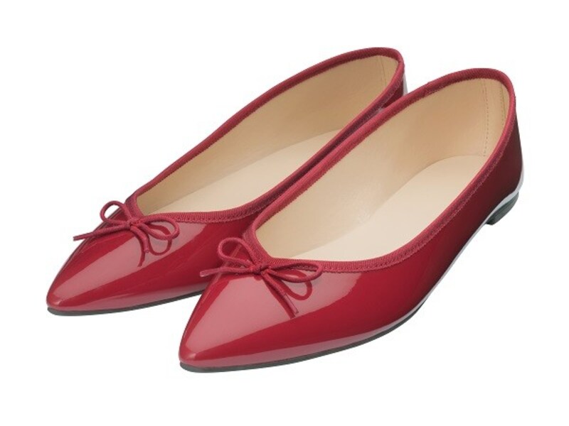 GU ポインテッドバレエシューズ 990円（税抜）