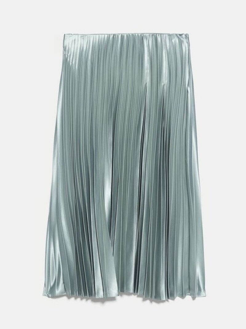 ZARA  サテンプリーツスカート　4990円（税抜）