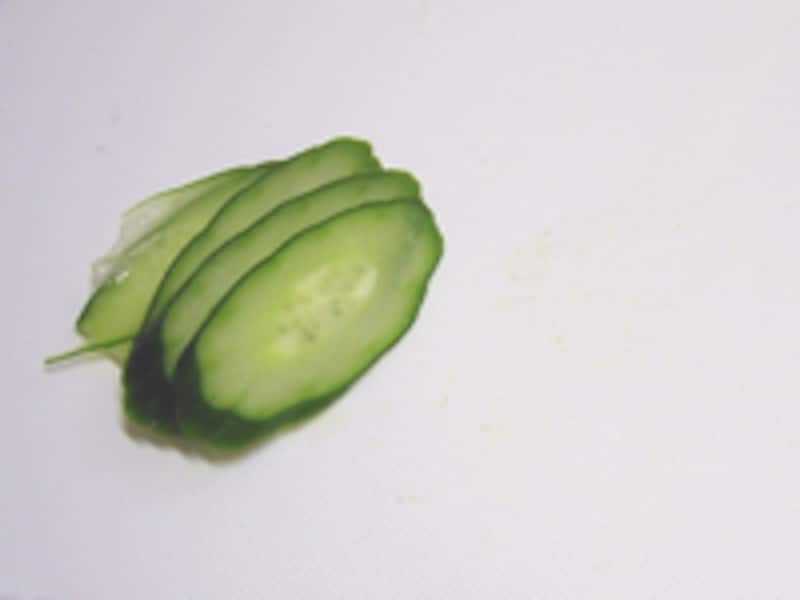 きゅうりの下ごしらえ 洗い方 切り方 毎日の野菜 フルーツレシピ All About きゅうりの下ごしらえ 洗い方 切り方 毎日の野菜 フルーツレシピ All About