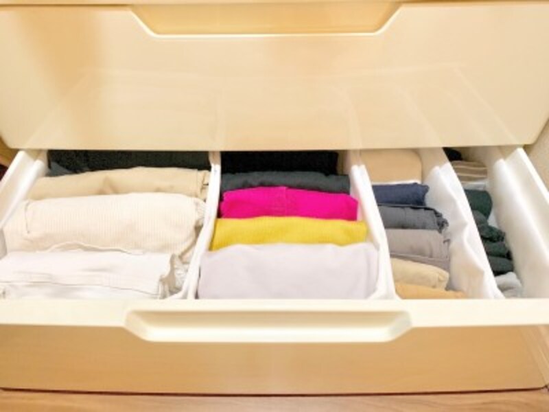 衣類と細かい靴下も分類して収納できる