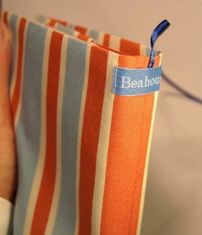 ブランドロゴの刺繍もおしゃれ