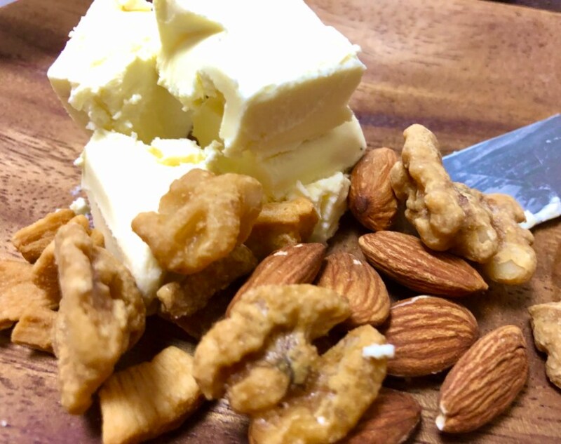 アーモンドやくるみと絡めて、コーヒーとの相性◎