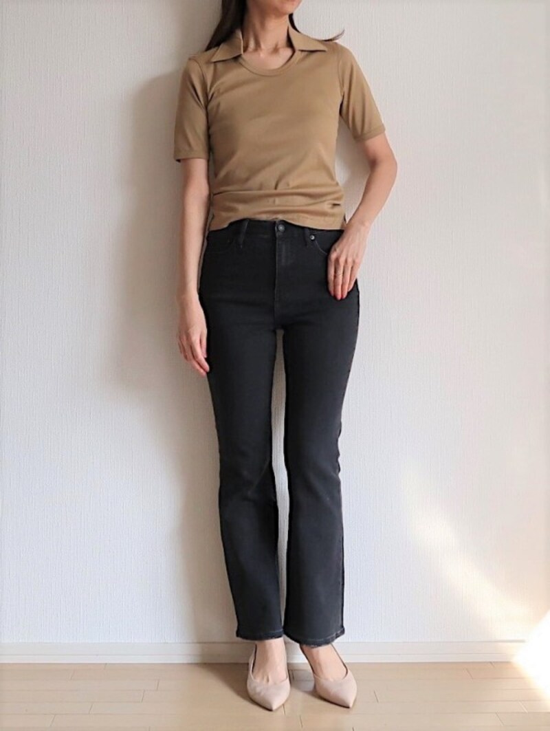 シルエット自体はシンプルなTシャツなので、何にでも合わせやすいのも◎