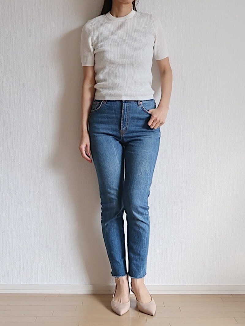 ユニクロユー　リブクルーネックセーター　1990円（税抜）