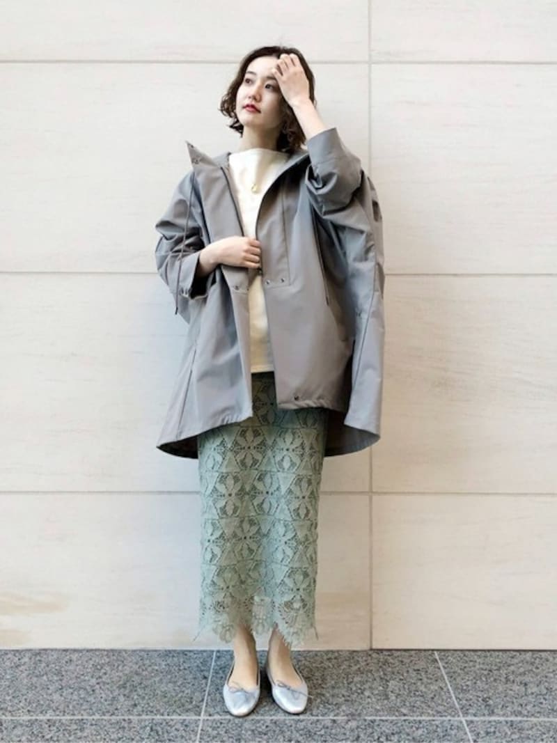 グリーン系のレーススカートはトレンド感も抜群　出典：WEAR