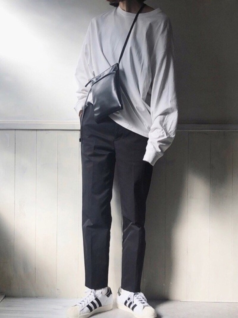 センタープレス入りパンツは大人世代に万能です 出典:WEAR