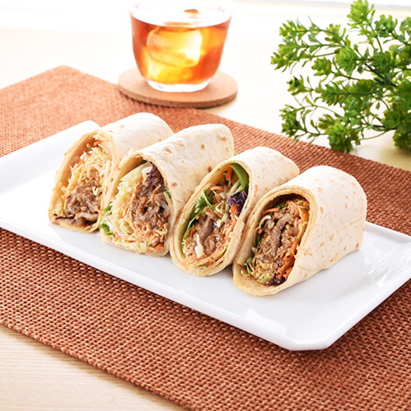 ファミリーマートの「全粒粉入りトルティーヤ(牛焼肉)」