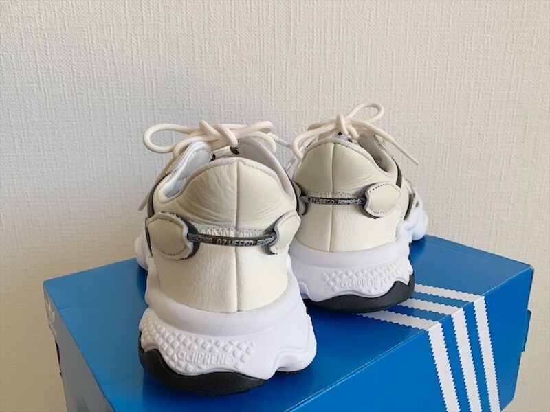 ヒール部分は3cm近く、脚長く見える！とほめられることも