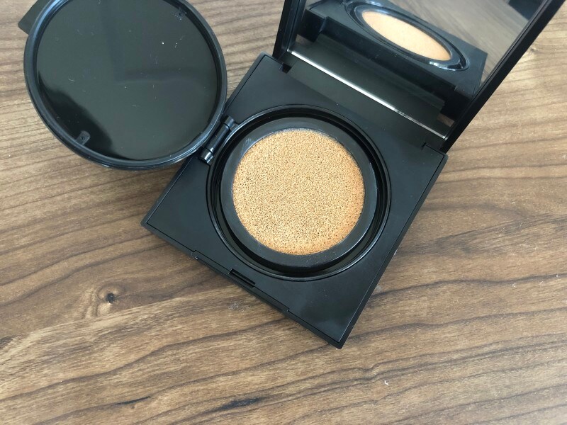 ファンデ,マスクにつきにくいファンデ,メイク崩れ,化粧崩れ,ナーズ,クッションファンデ,ナチュラルラディアントロングウェアクッションファンデーション