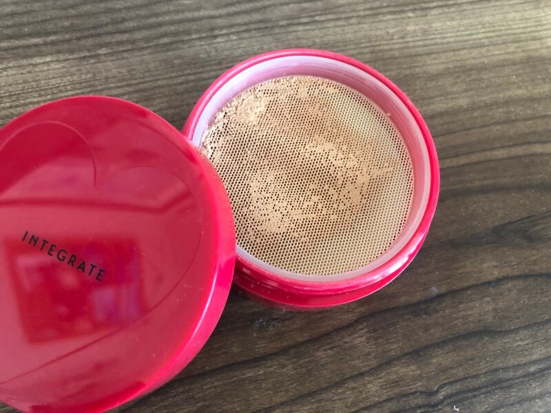 ファンデ,マスクにつきにくいファンデ,メイク崩れ,化粧崩れ,インテグレート,水ジェリークラッシュ