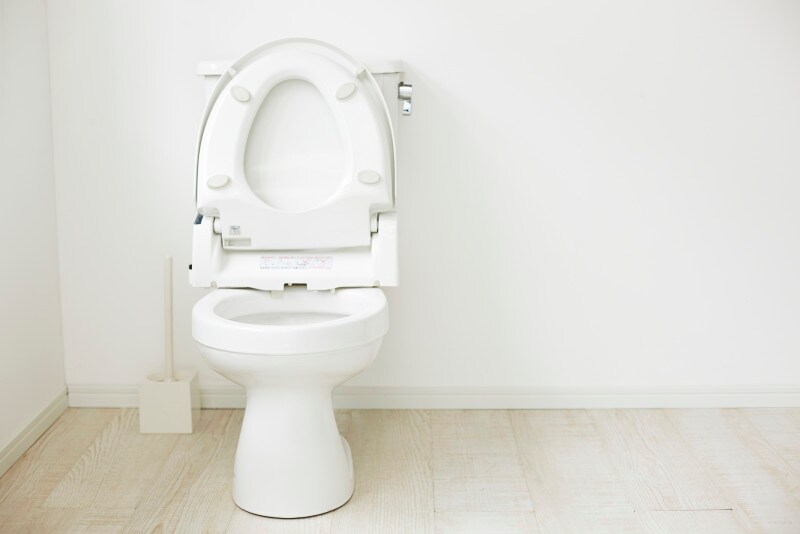 便座の裏側の汚れ