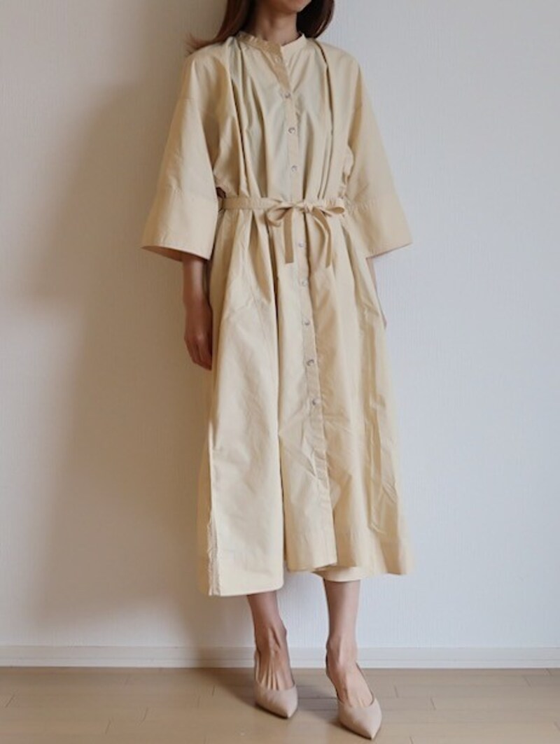 ユニクロ　スタンドカラーシャツワンピース　4990円（税抜）