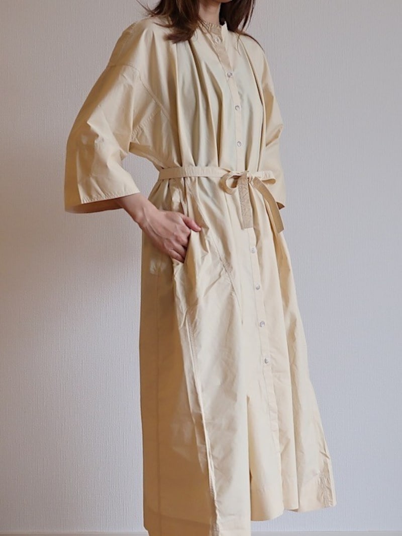 外側からは見えないようにポケットがあるので、見た目がスマートなのも嬉しい