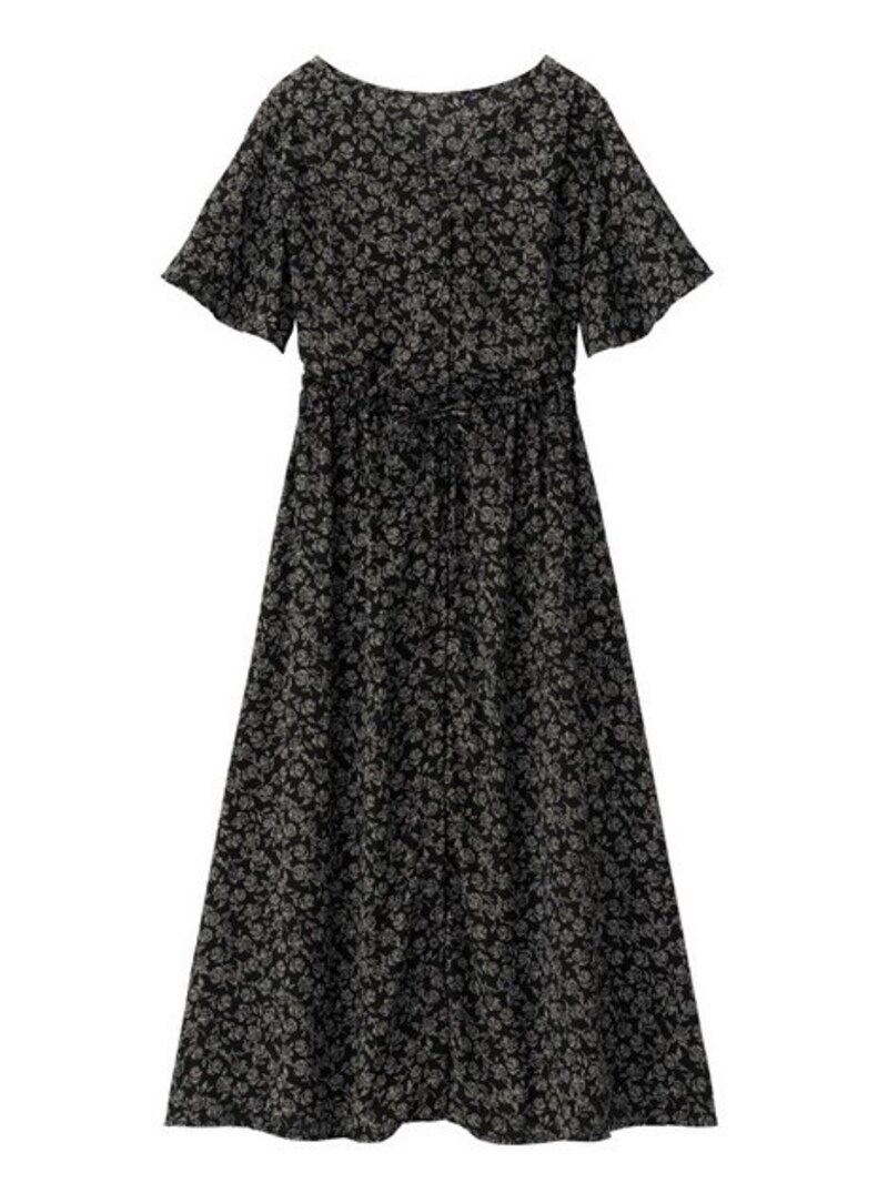 GU  フラワープリントフロントボタンワンピース  2490円(税抜)