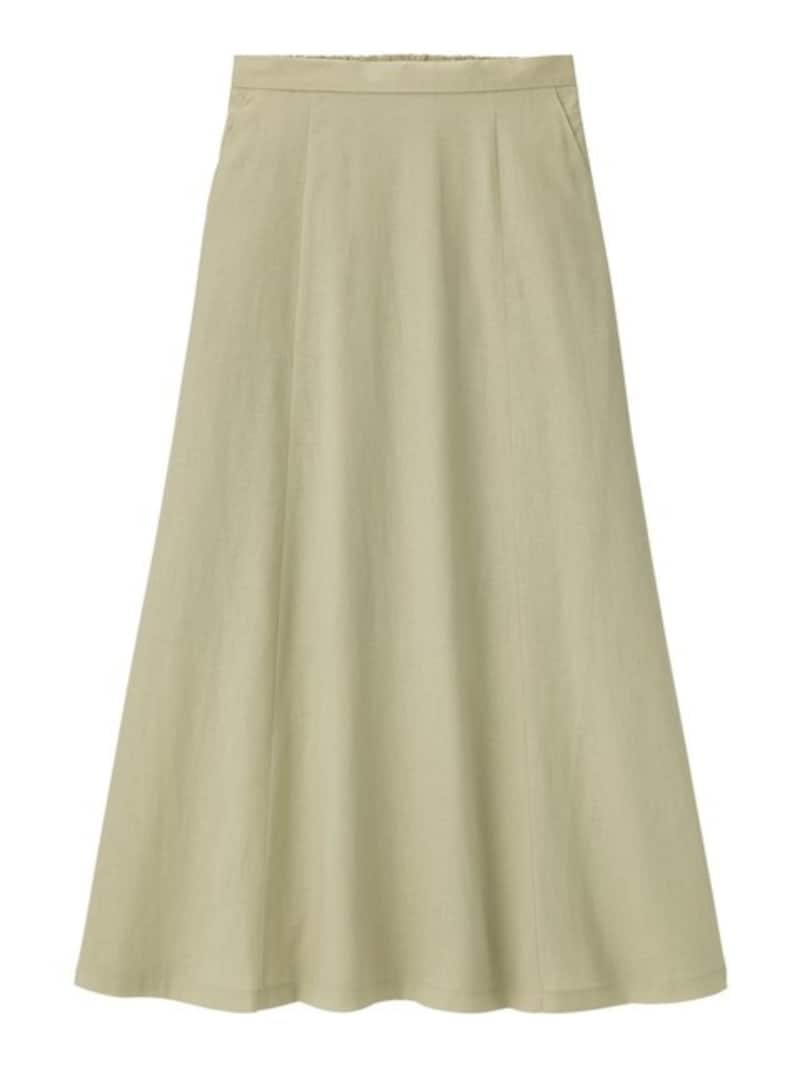 ナチュラルなリネン系アイテムでもトレンドカラーが楽しめるのはさすがGU