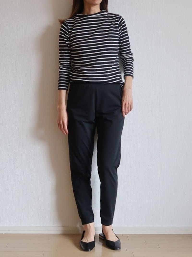 ユニクロ　ストレッチジョガーアンクルパンツ　1990円（税抜）