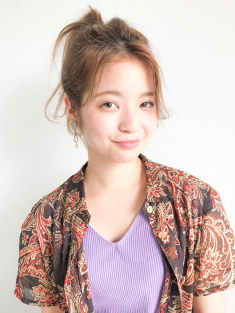 ポニーテールの作り方/【簡単アップスタイル】で若見せ効果も狙えるミディアムヘア
