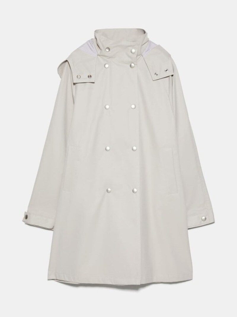 ZARA 撥水加工ジャケット 8990円(税抜)