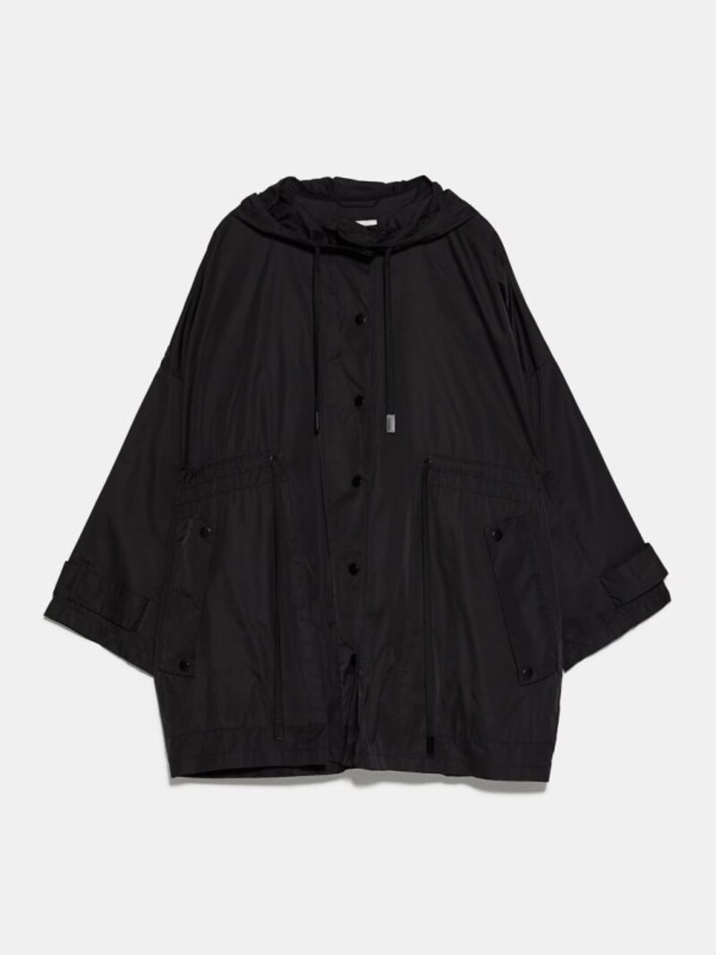 ZARA 撥水加工入りパーカ 6990円(税込)