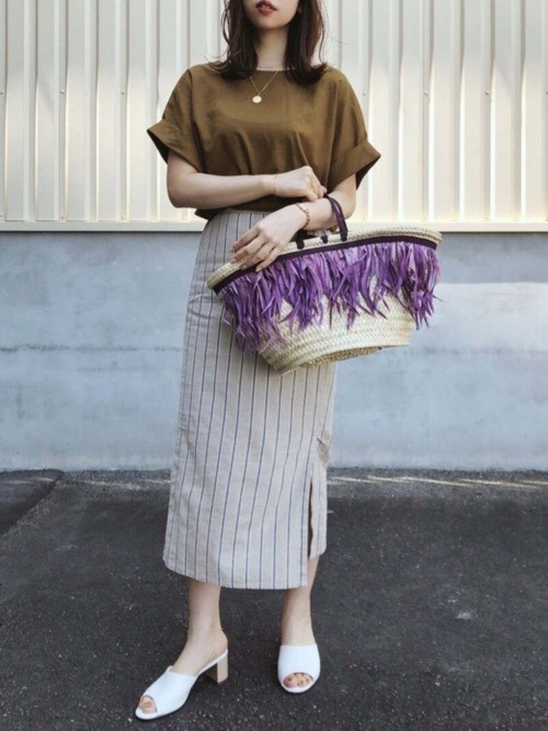 GU  リネンブレンドストライプナロースカート  1990円（税抜）