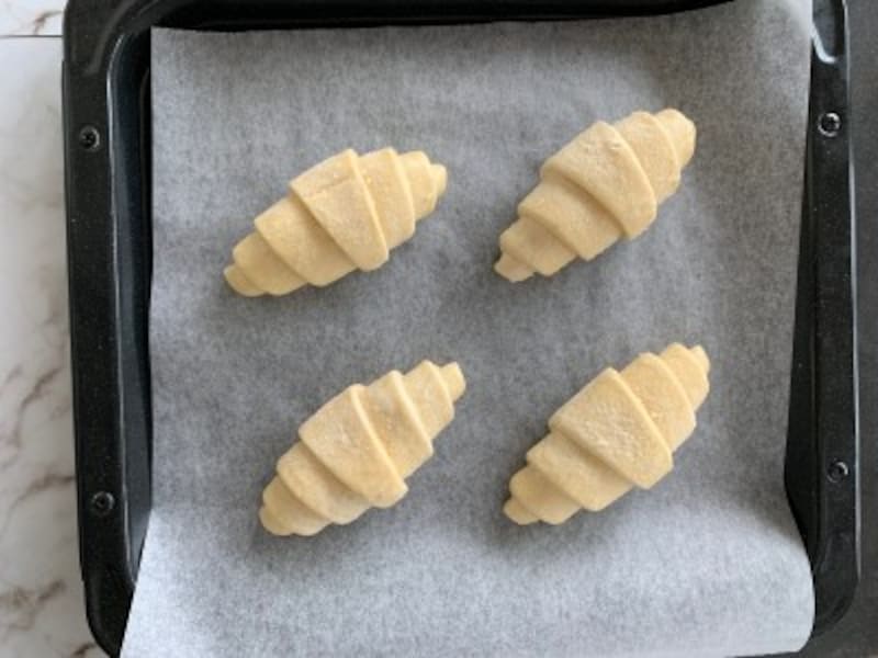 解凍せずにそのままオーブンで焼くだけ。