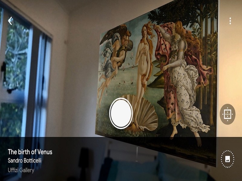 映し出したい絵画も選べる