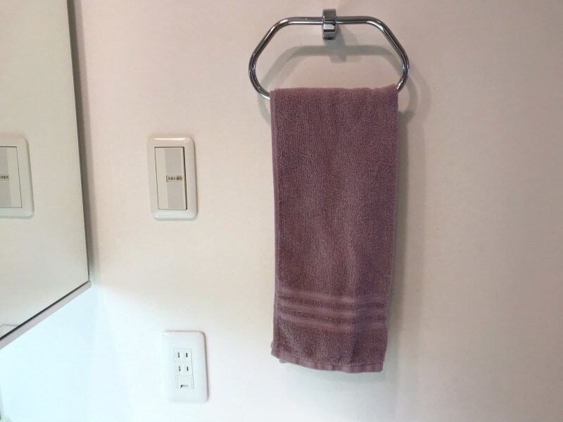 モーブはあたたかみがあって、安らぎをくれるお色。