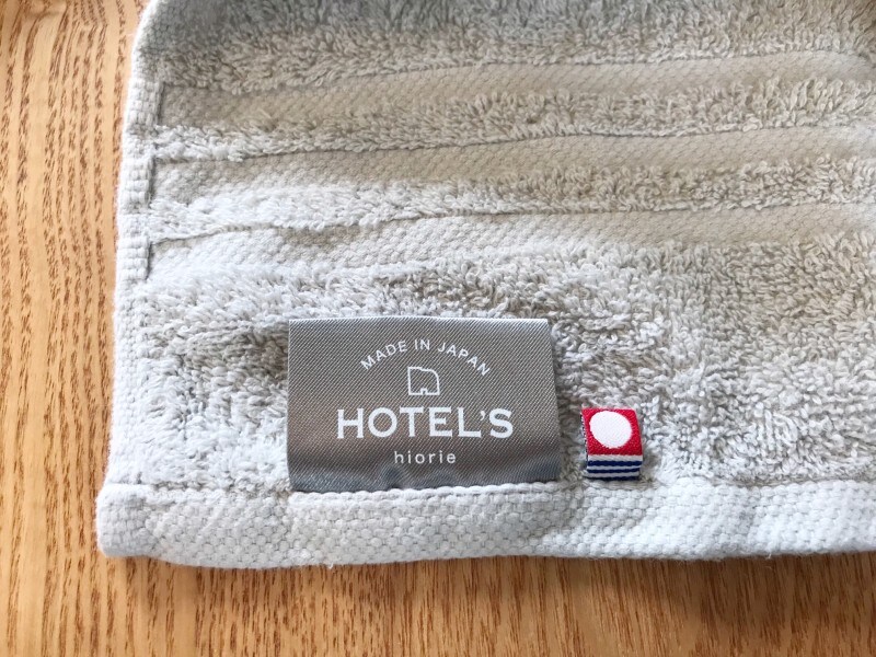 タオル直売店のヒオリエで購入。ロゴマークもかわいい。