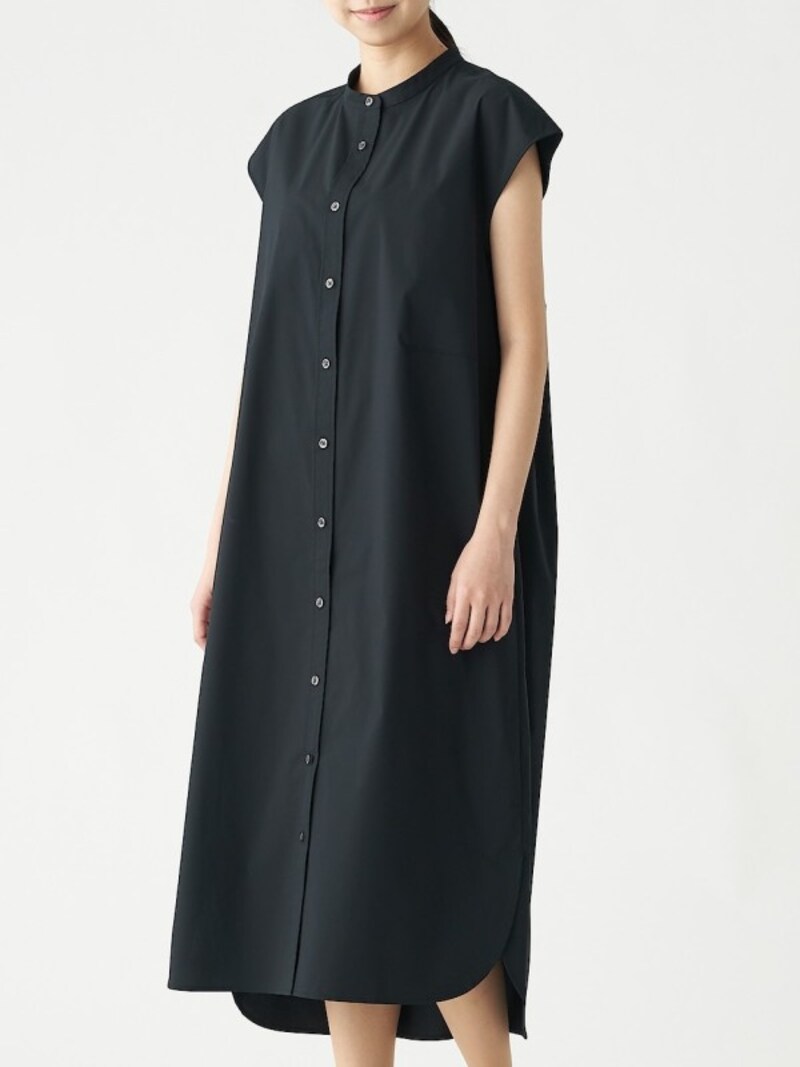 無印良品　綿混ストレッチフレンチスリーブワンピース　4990円（税込）