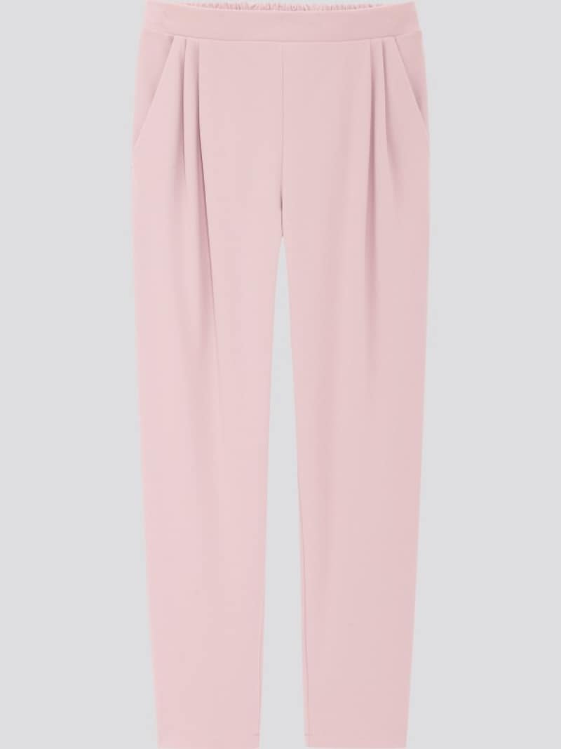 ユニクロ　クレープジャージーテーパードパンツ　1990円（税抜）