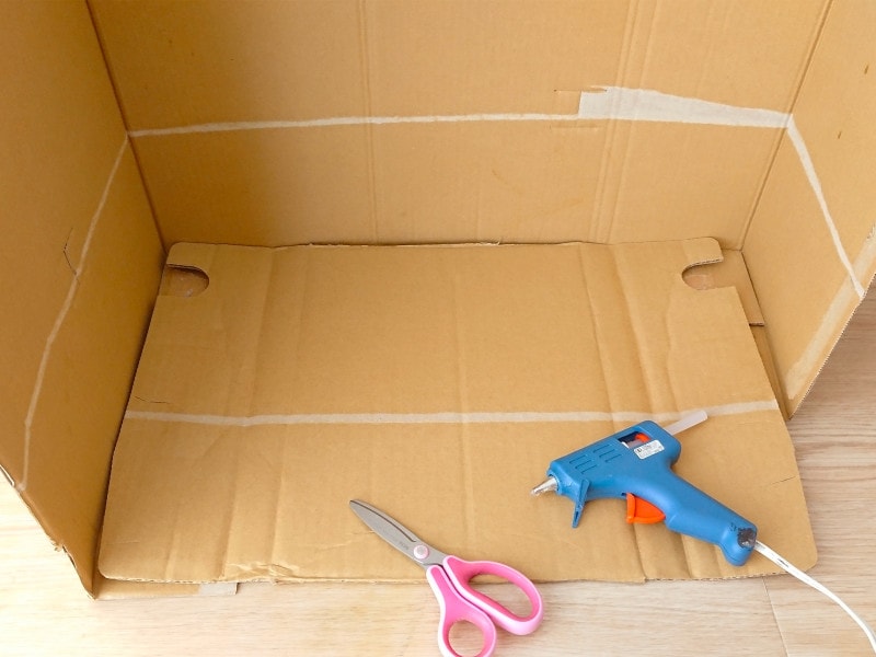 駄菓子屋さんごっこ ダンボールでお店を手作り