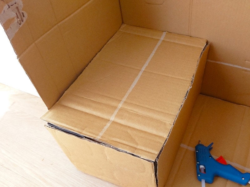 駄菓子屋さんごっこ ダンボールでお店を手作り