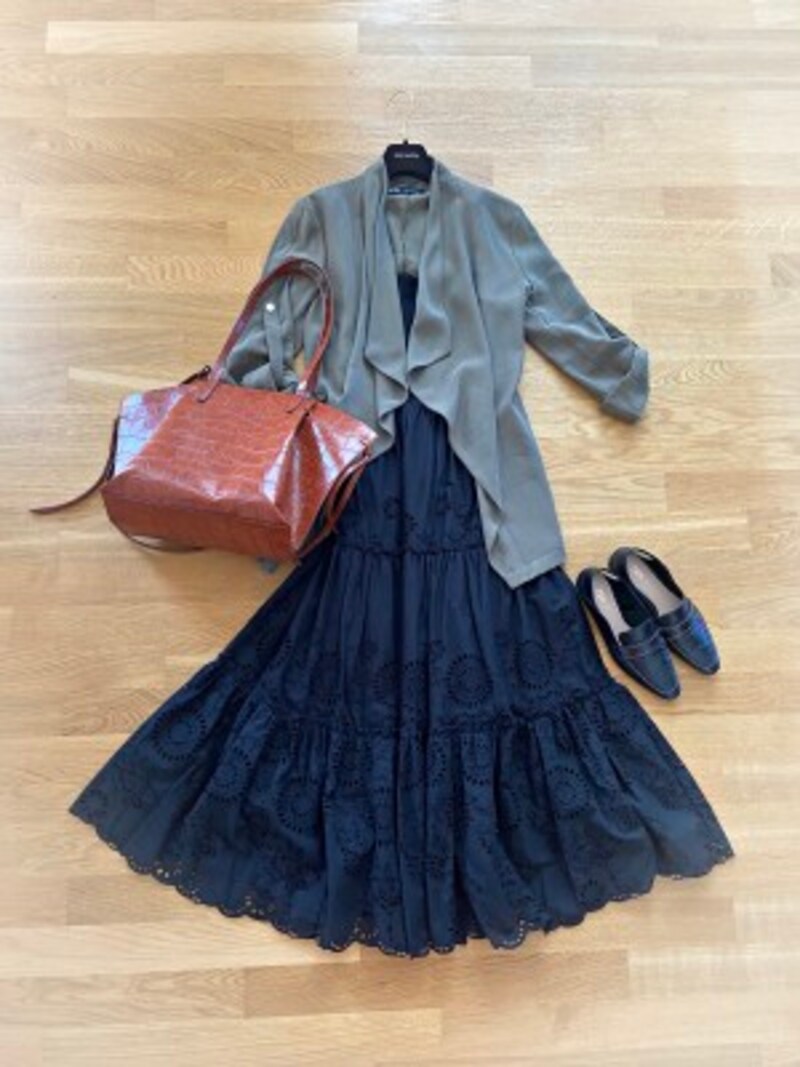 ZARAジャケット、黒のドレス