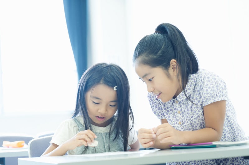 女の子は、友達とのおしゃべりが好きな子が多いでしょう