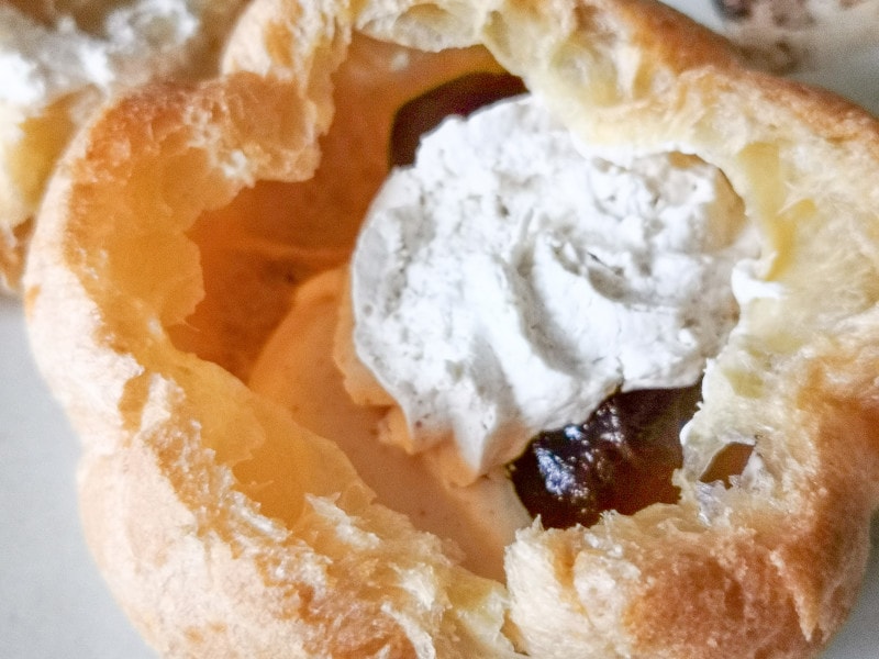 ローソンストア100きなこわらび餅シュー