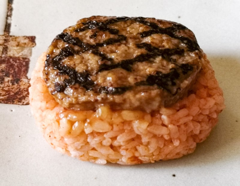 ローソンストア100ハンバーグおにぎり